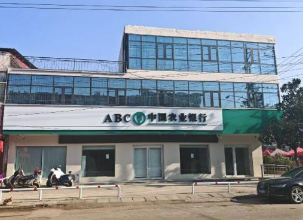 青云中天承建安居镇便民综合服务中心房建项目顺利竣工